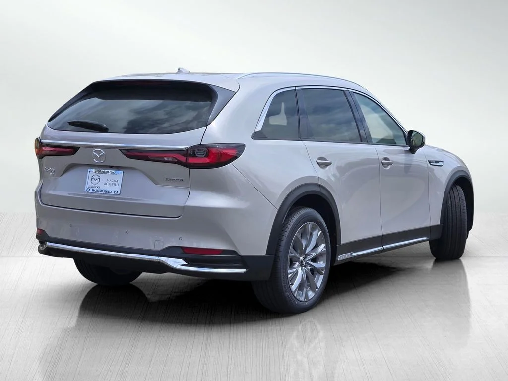 New 2026 Platinum Quartz Metallic Mazda 3.3 Turbo Premium Plus AWD image 4