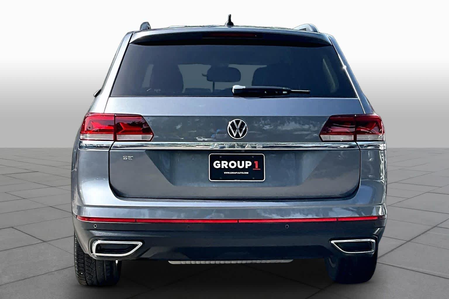 Used 2021 Platinum Gray Metallic Volkswagen 2.0T SE w/Technology image 5