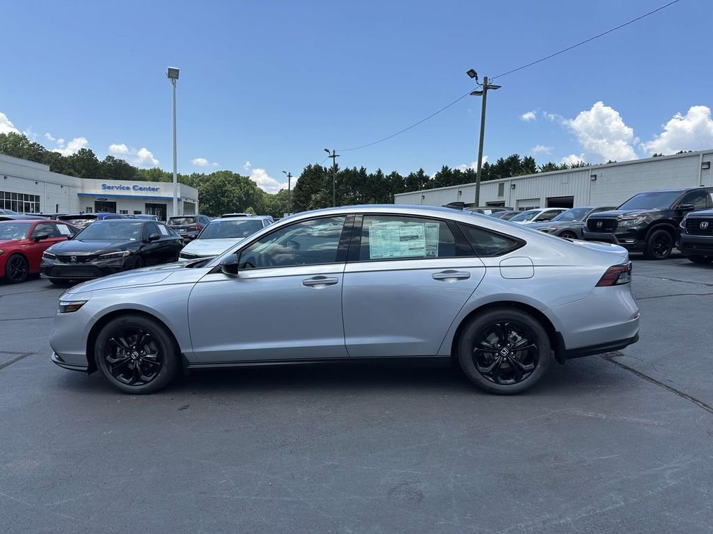 2025 Honda Accord SE - Photo 23