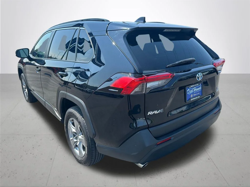 Used 2023 Black Toyota XLE image 9