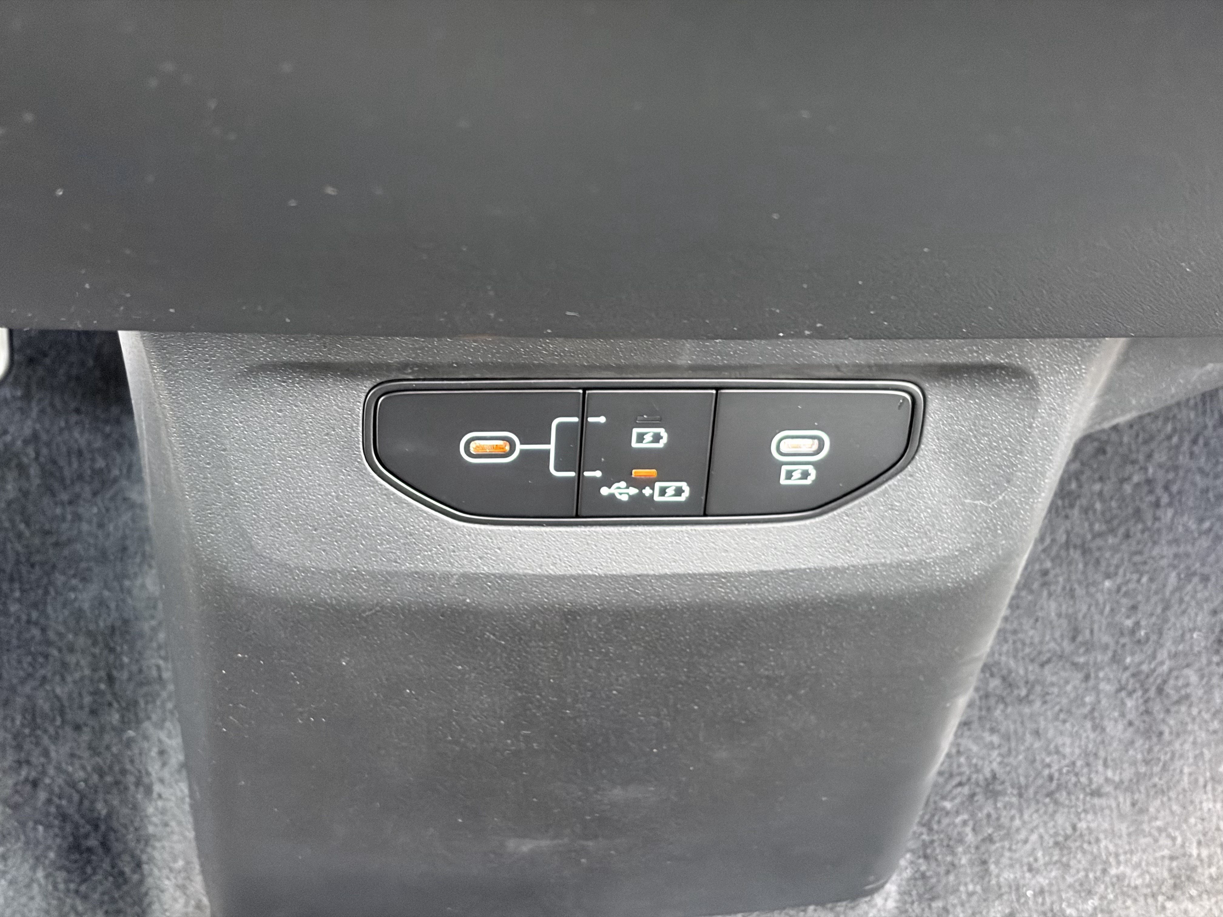 New 2026 Wolf Gray Kia GT-LINE image 29