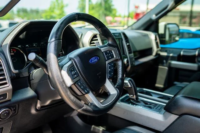 Used 2017 Oxford White Ford Raptor image 38