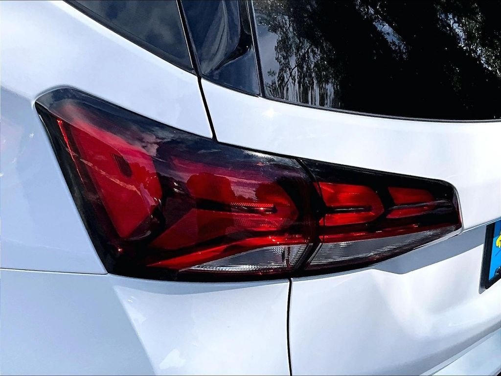 Used 2024 White Chevrolet LT image 31