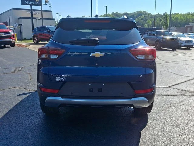 Used 2021 Blue Chevrolet LT image 5
