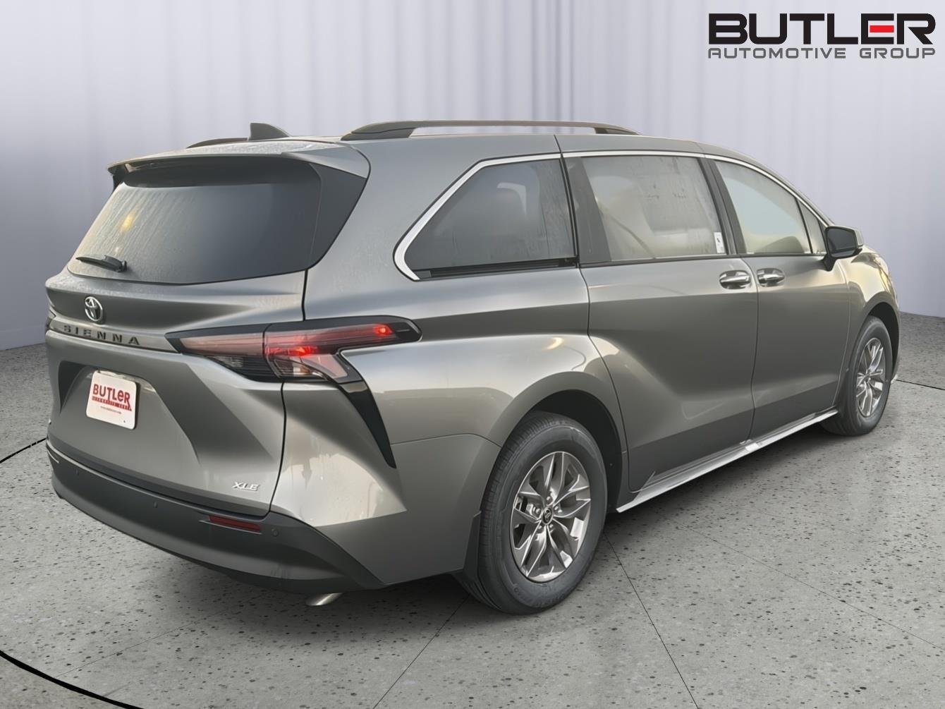 New 2026 Heavy Metal Toyota XLE 8-Passenger image 6