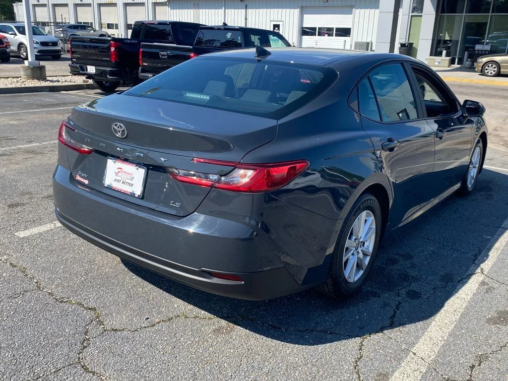 Used 2025  Toyota LE image 16