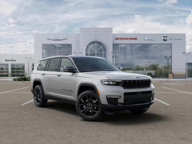 New 2025 Silver Zynith Exterior Paint Jeep Limited image 3
