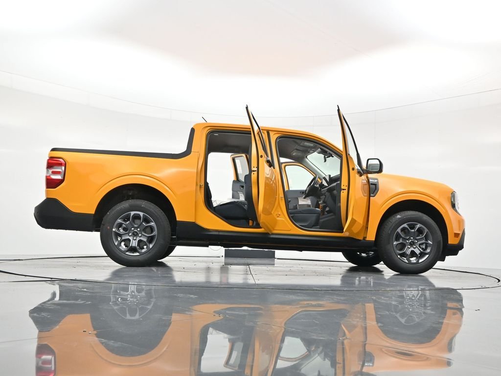New 2026 Orange Fury Metallic Tri-Coat Ford XLT image 45
