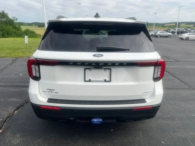 2026 Ford Explorer Active - Photo 6