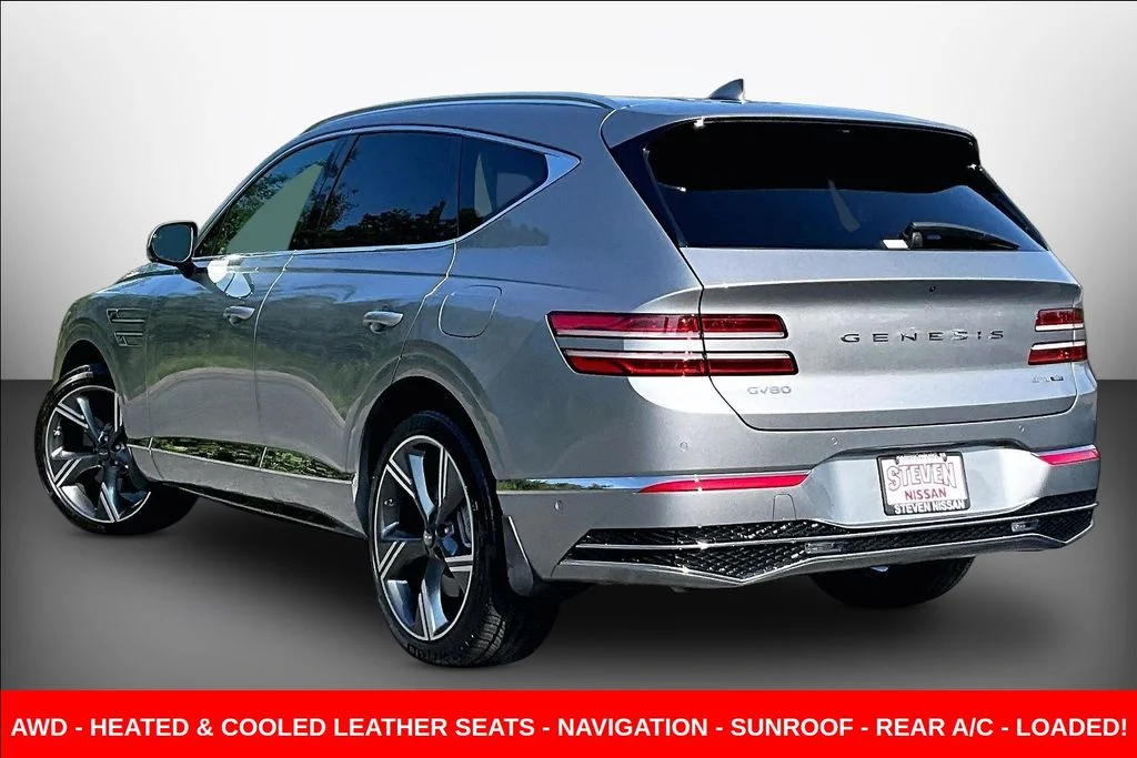 Used 2025 Silver Genesis 3.5T Prestige image 4