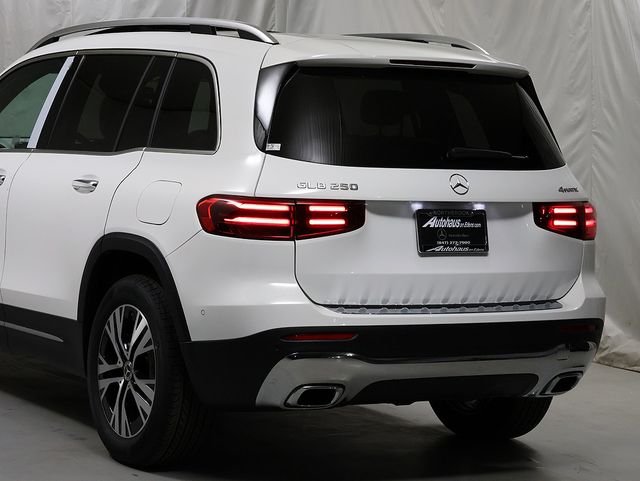 New 2026 Polar White Mercedes-Benz GLB 250 image 8