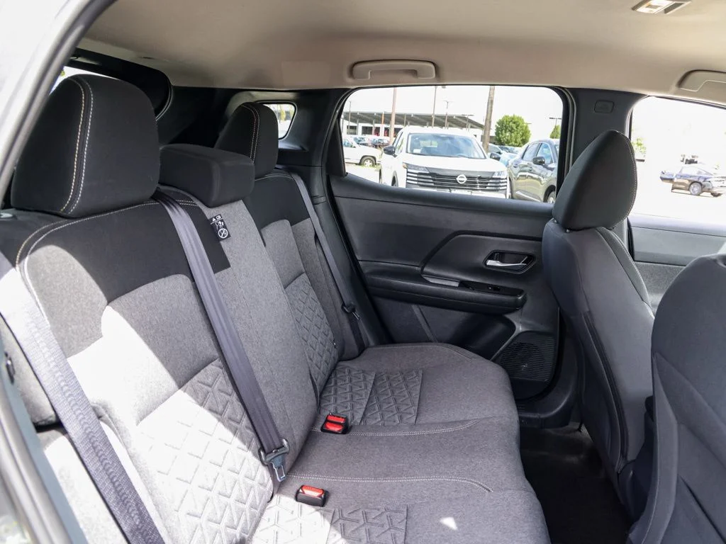 Used 2025 Gray Nissan SV image 17