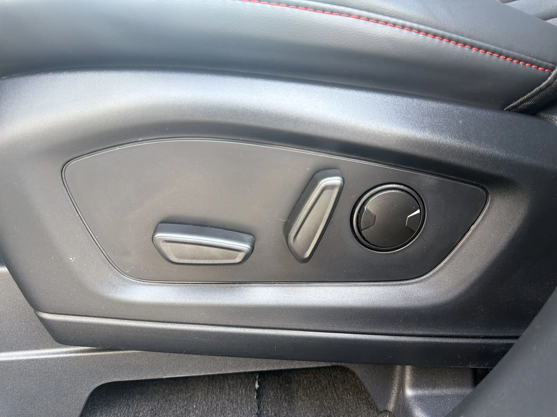 New 2026 Agate Black Metallic Ford ST-Line image 20