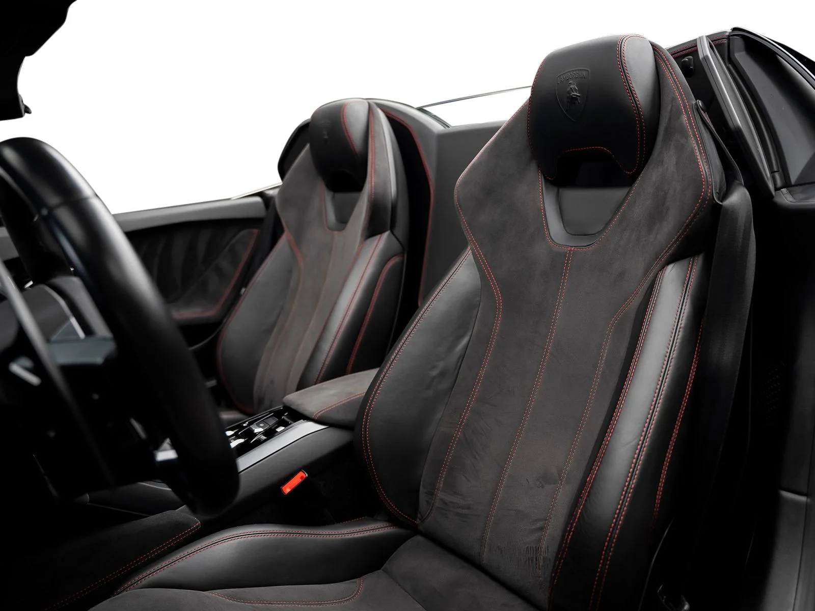 Used 2017 White Lamborghini  image 31