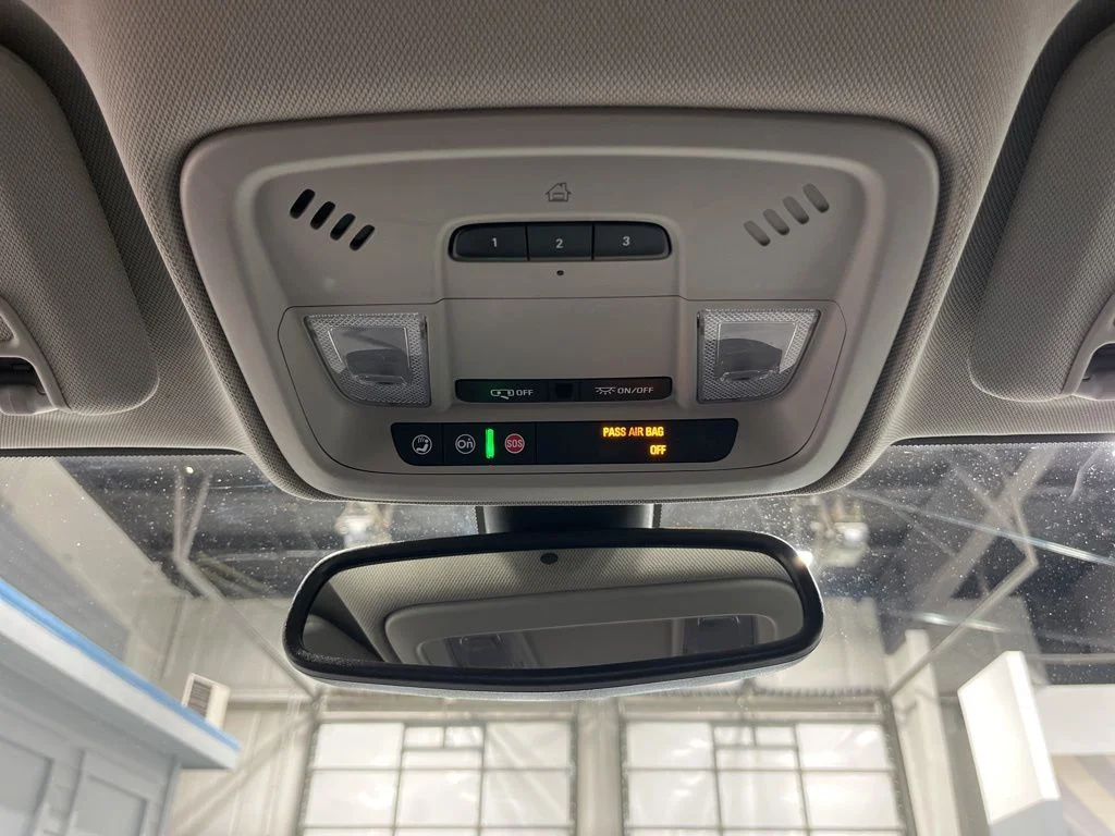 Used 2019 Pepperdust Metallic Buick Essence image 28