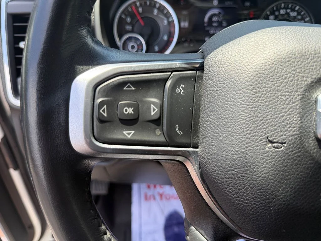 Used 2023 White Ram Laramie image 33
