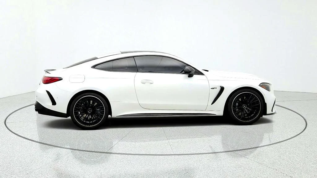 Used 2026 MANUFAKTUR Moonlight White Metallic Mercedes-Benz AMG® CLE 53 4MATIC+ Coupe image 4