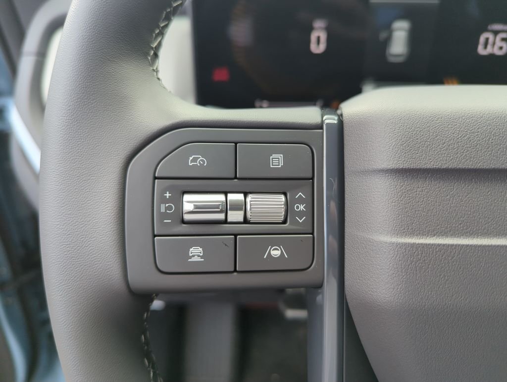 New 2027 Frost Blue / Black Roof Kia S image 22