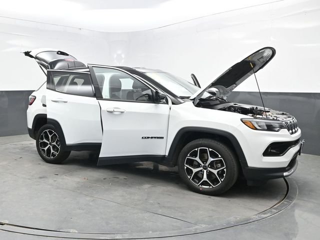 Used 2025 White Jeep Limited image 34