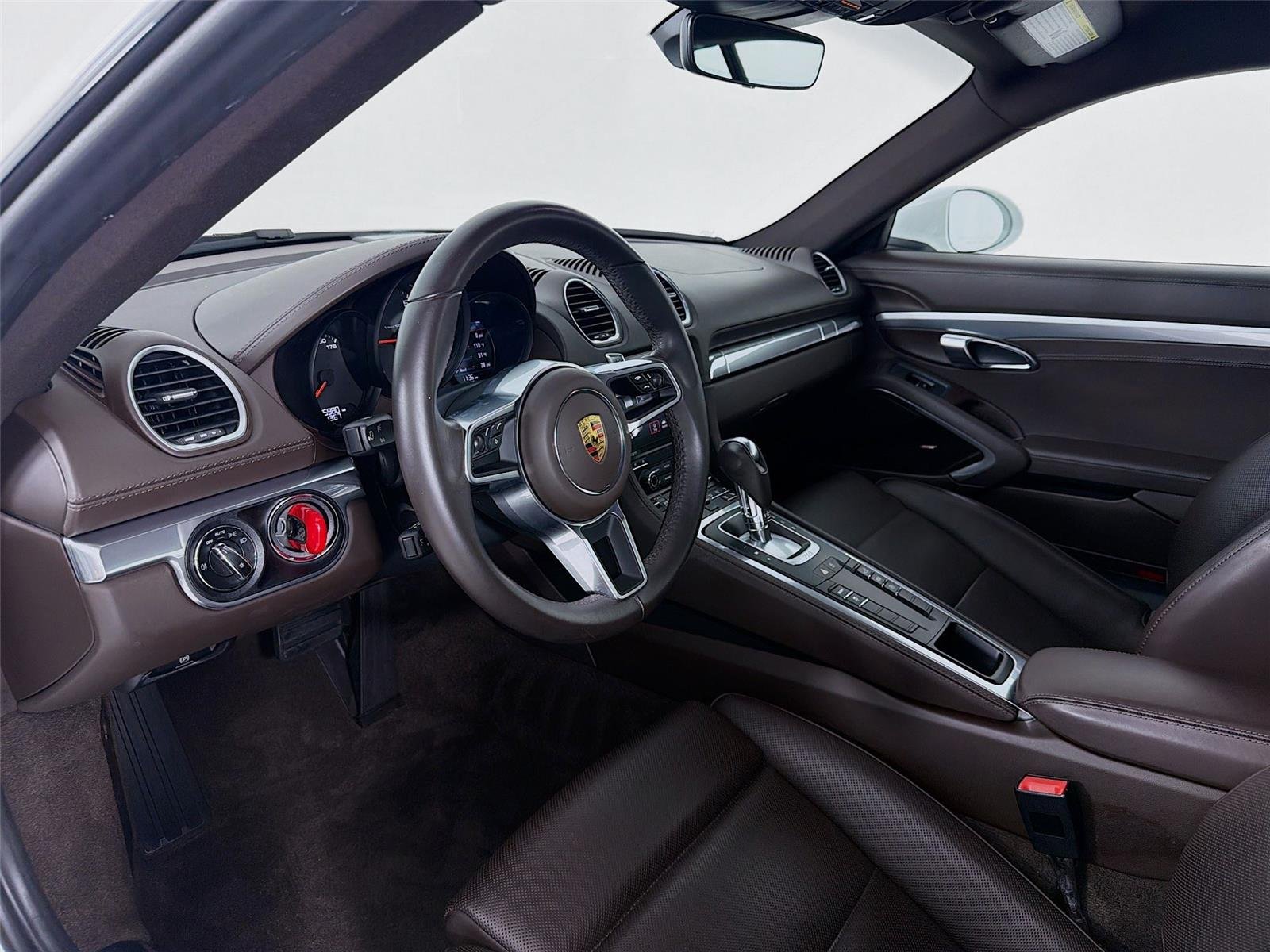Used 2022  Porsche  image 4