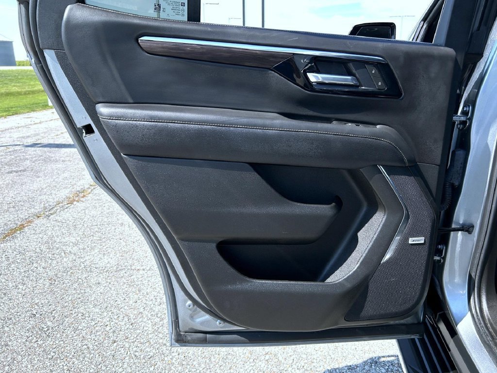 2025 Chevrolet Tahoe Premier - Photo 22