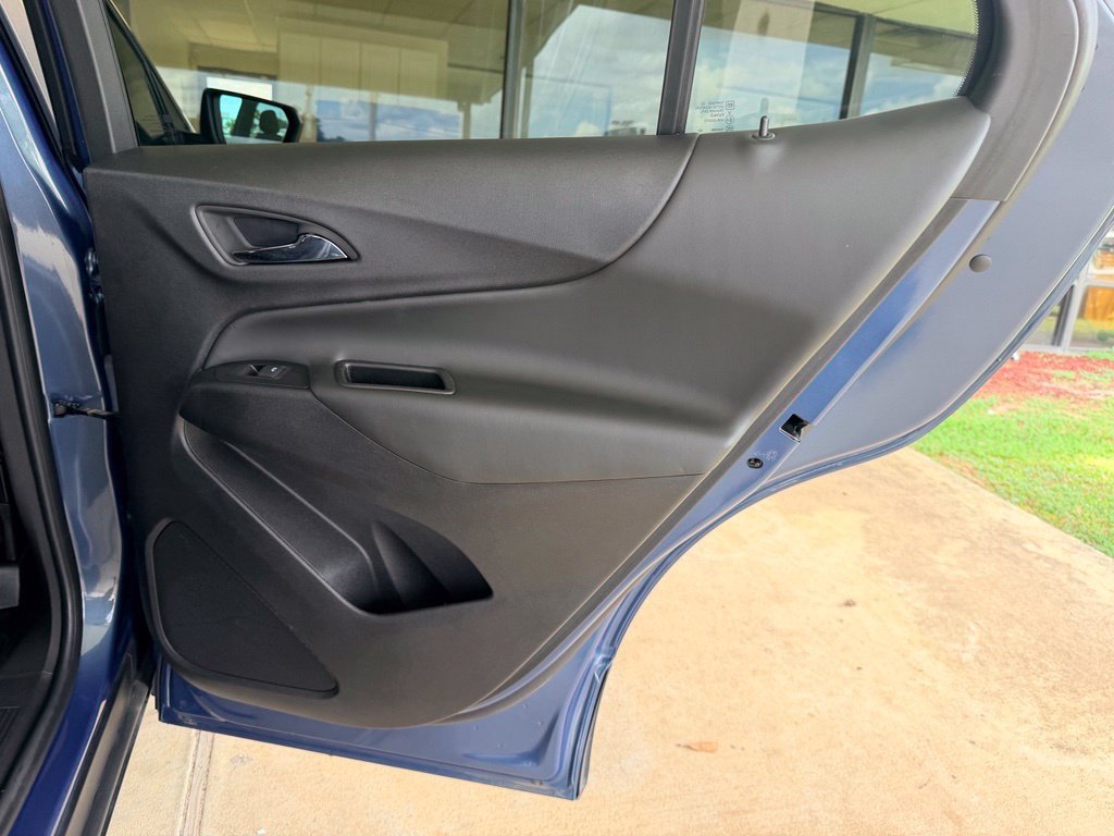 Used 2024 Lakeshore Blue Metallic Chevrolet LT image 33