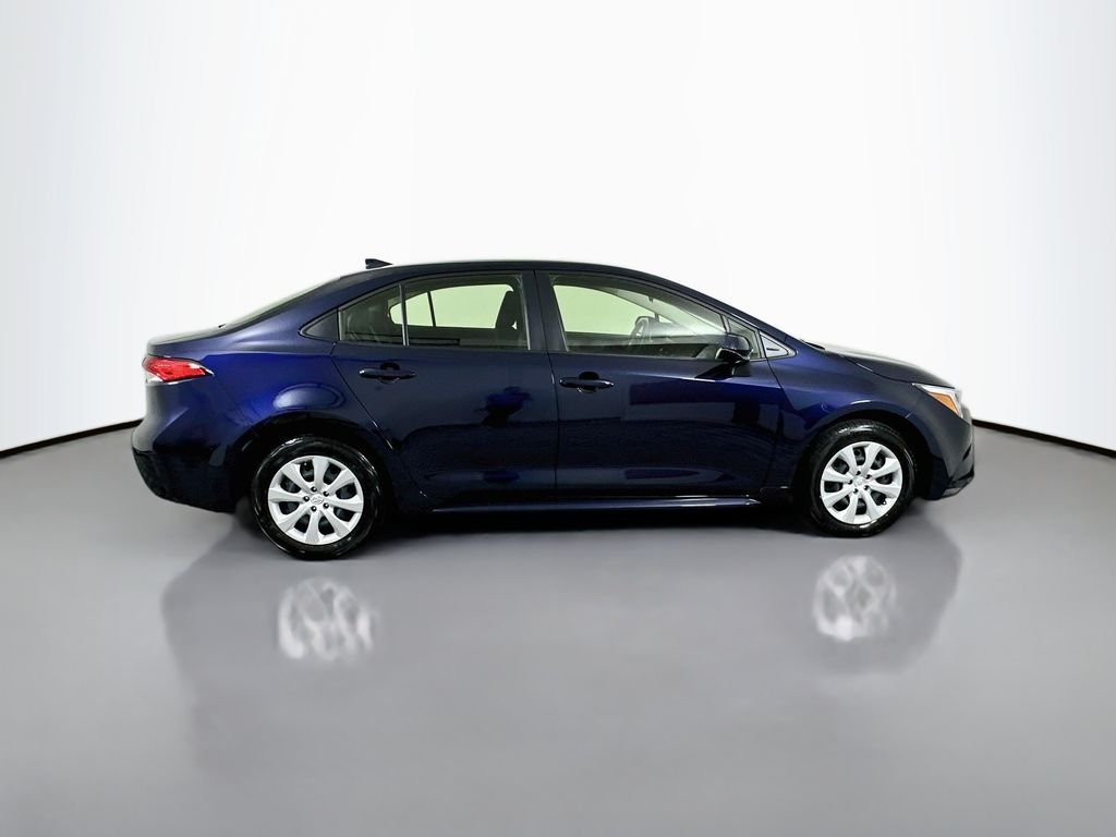 Used 2026  Toyota LE image 4