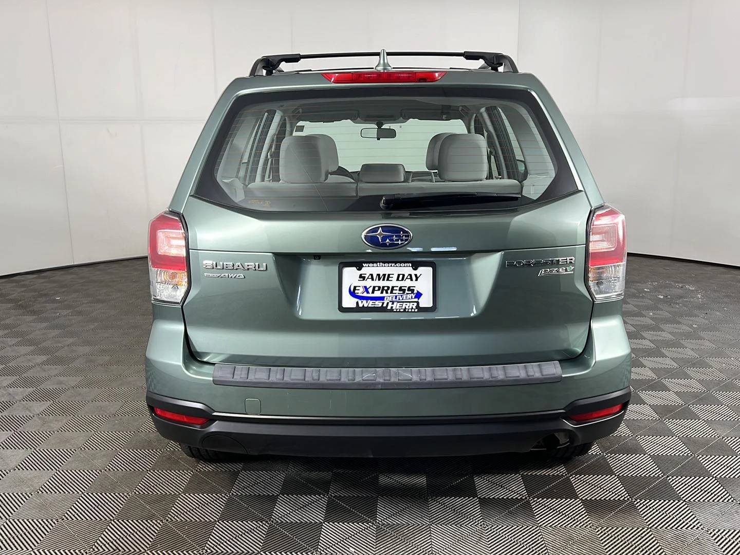 Used 2017 Jasmine Green Metallic Subaru 2.5i image 6