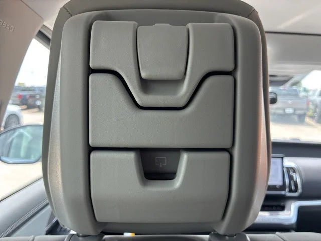 New 2026 Star White Metallic Tri-Coat Ford Platinum® image 26