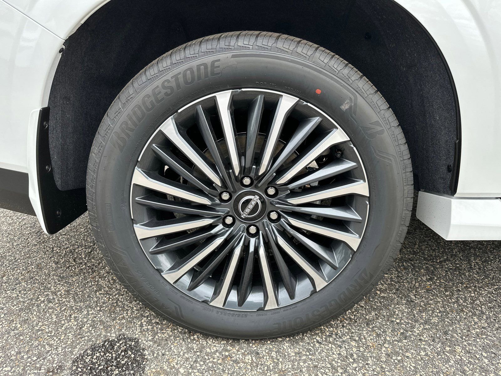 New 2026 White Nissan Platinum Reserve image 18