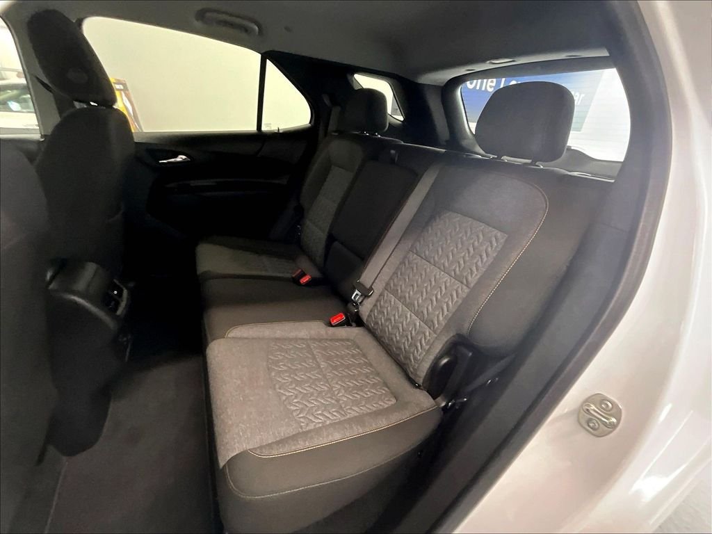 Used 2024 Summit White Chevrolet LT image 15