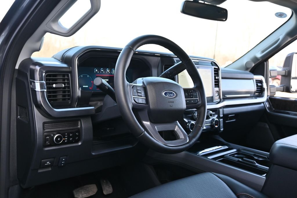 Used 2026 Gray Metallic Ford Lariat image 19