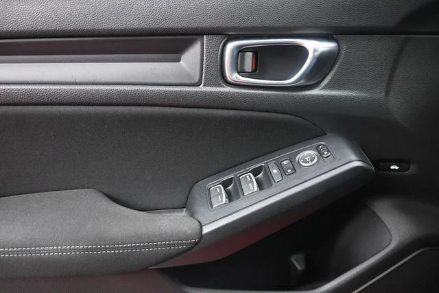 Used 2022  Honda Sport image 23