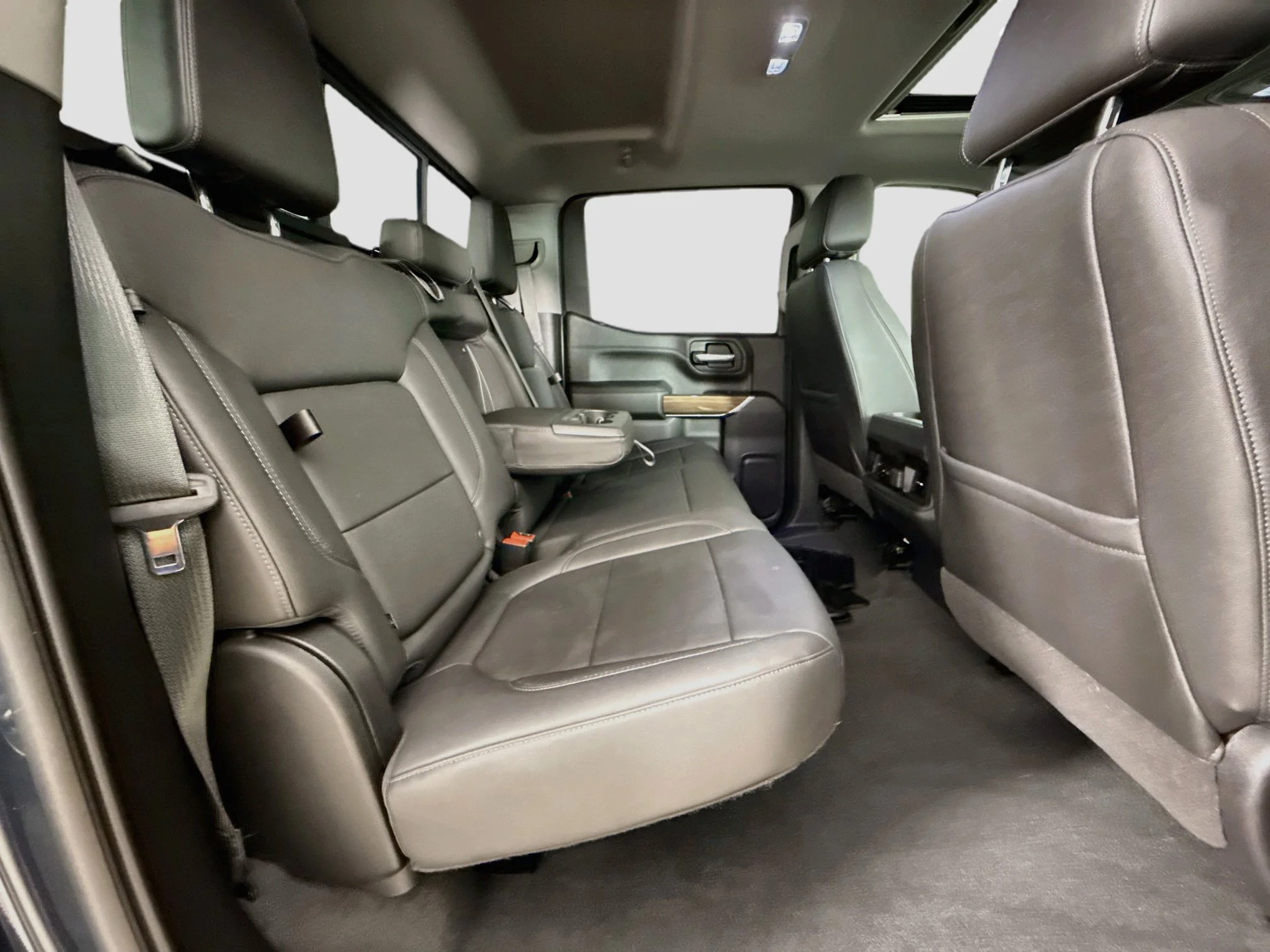 Used 2021 SHADOW GRAY METALLIC Chevrolet RST image 28