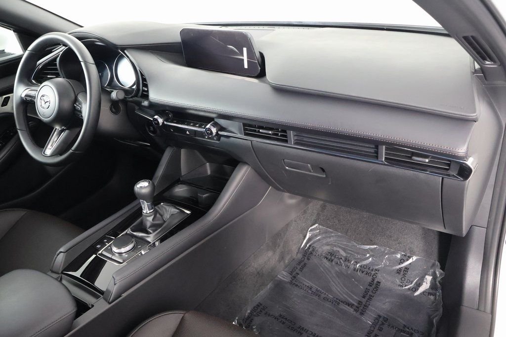 2026 Mazda Mazda3 Premium - Photo 10