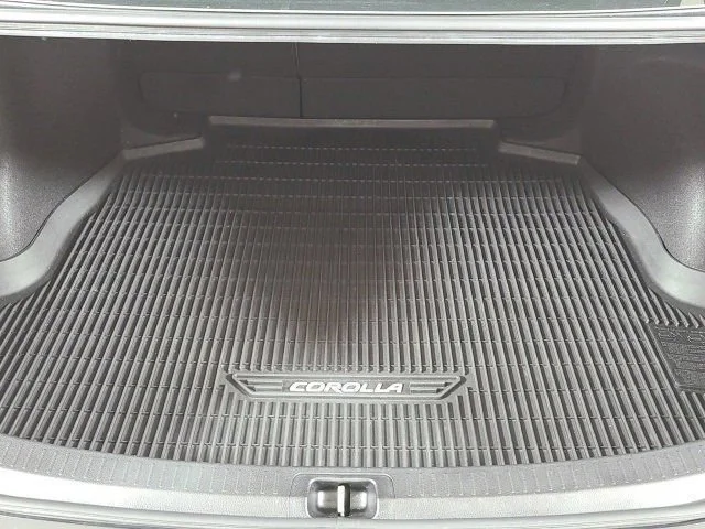 Used 2020 Black Sand Pearl Toyota SE image 31