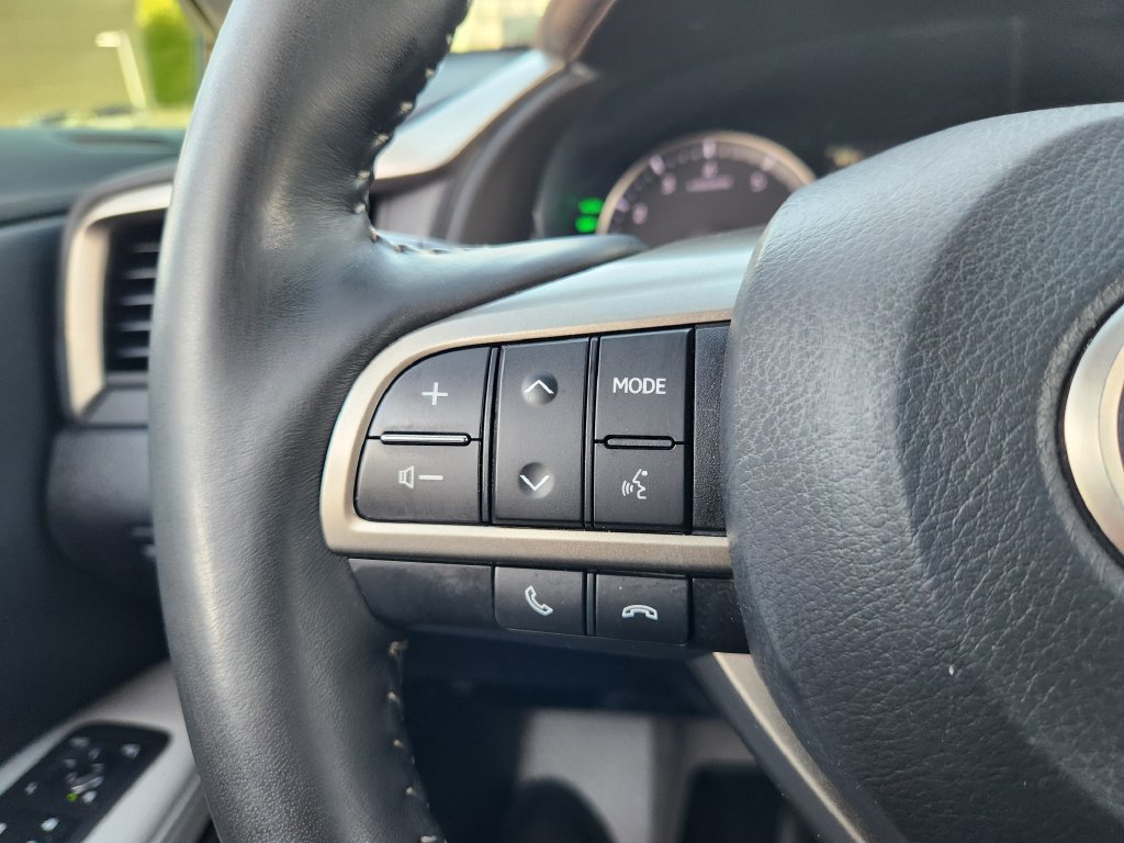 Used 2019 Silver Lexus 350 PREMIUM image 29