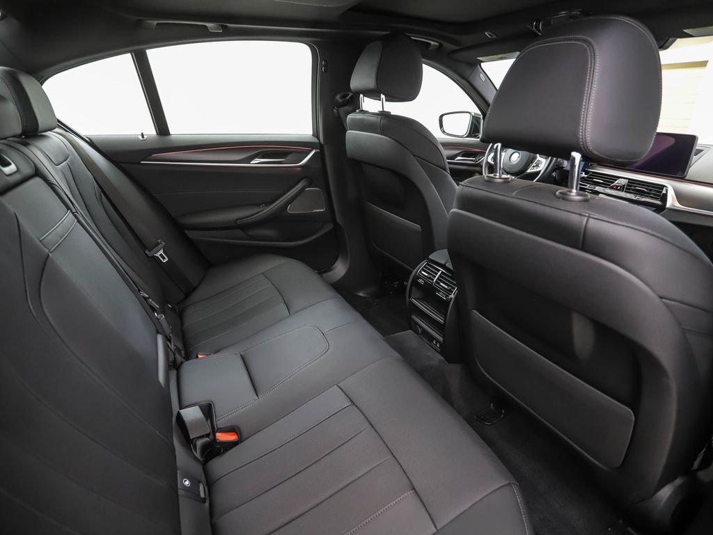 Used 2023 Black Sapphire Metallic BMW 530i xDrive image 24