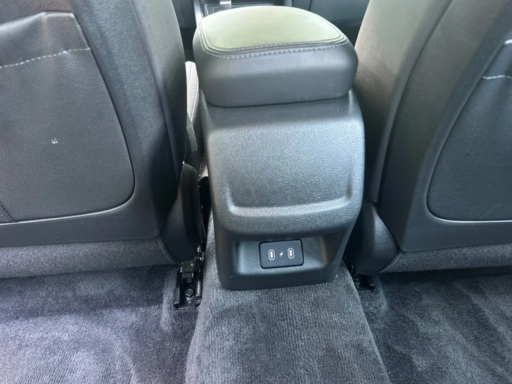 Used 2026 Black Kia LXS image 29