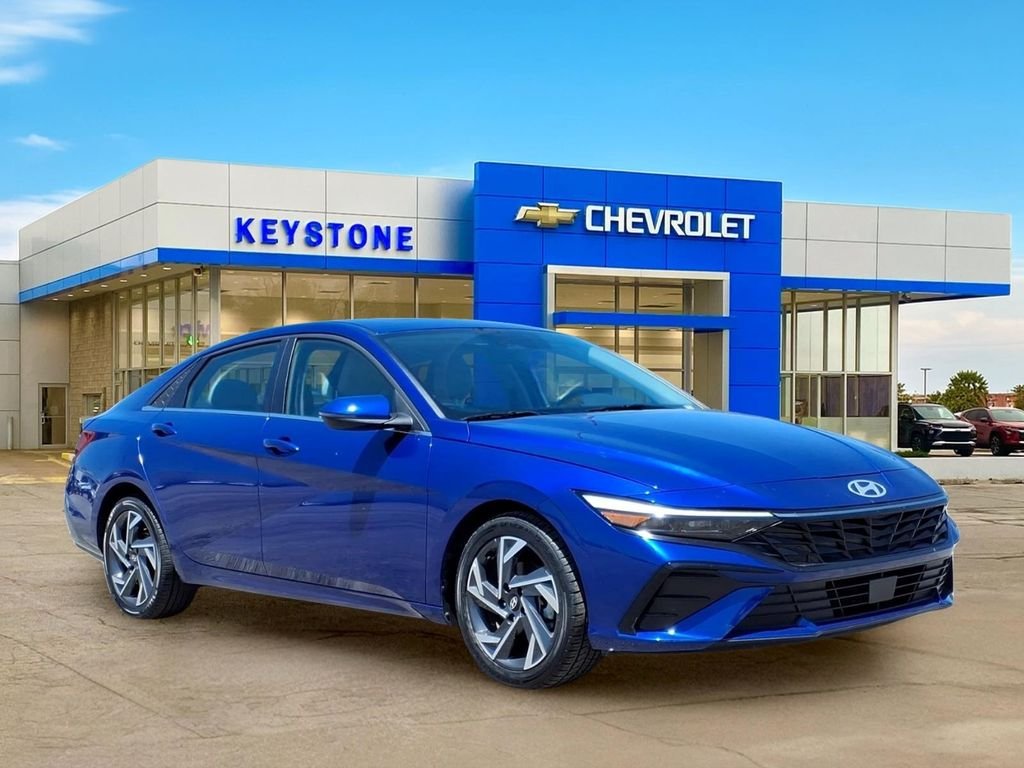 2025 Hyundai Elantra 2.0 Limited IVT's photo