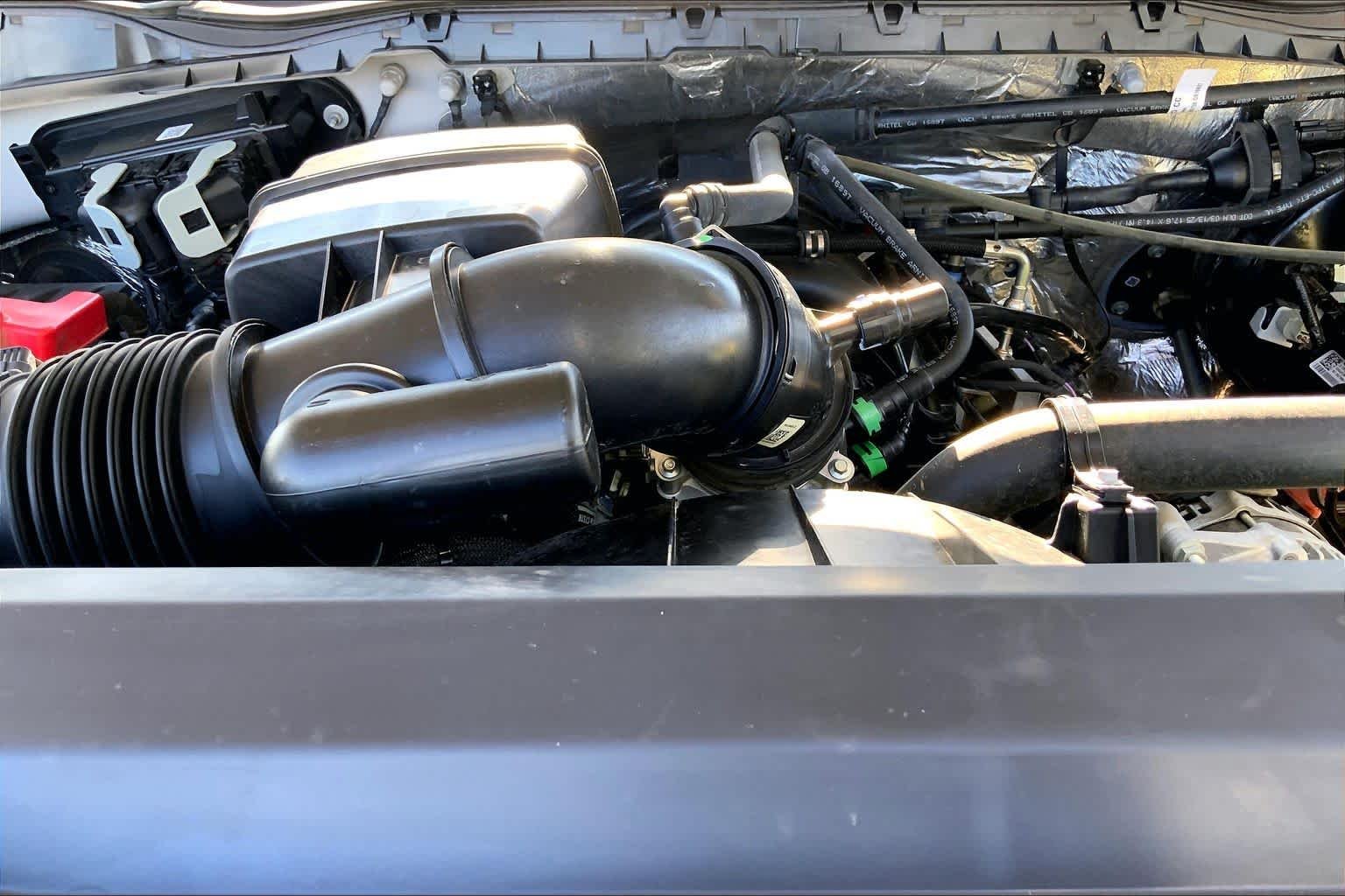 Used 2025 Avalanche Ford XLT image 33