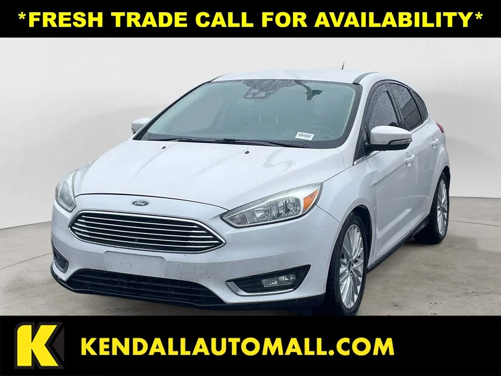 2016 Ford Focus 5 Door Hatch Titanium's photo