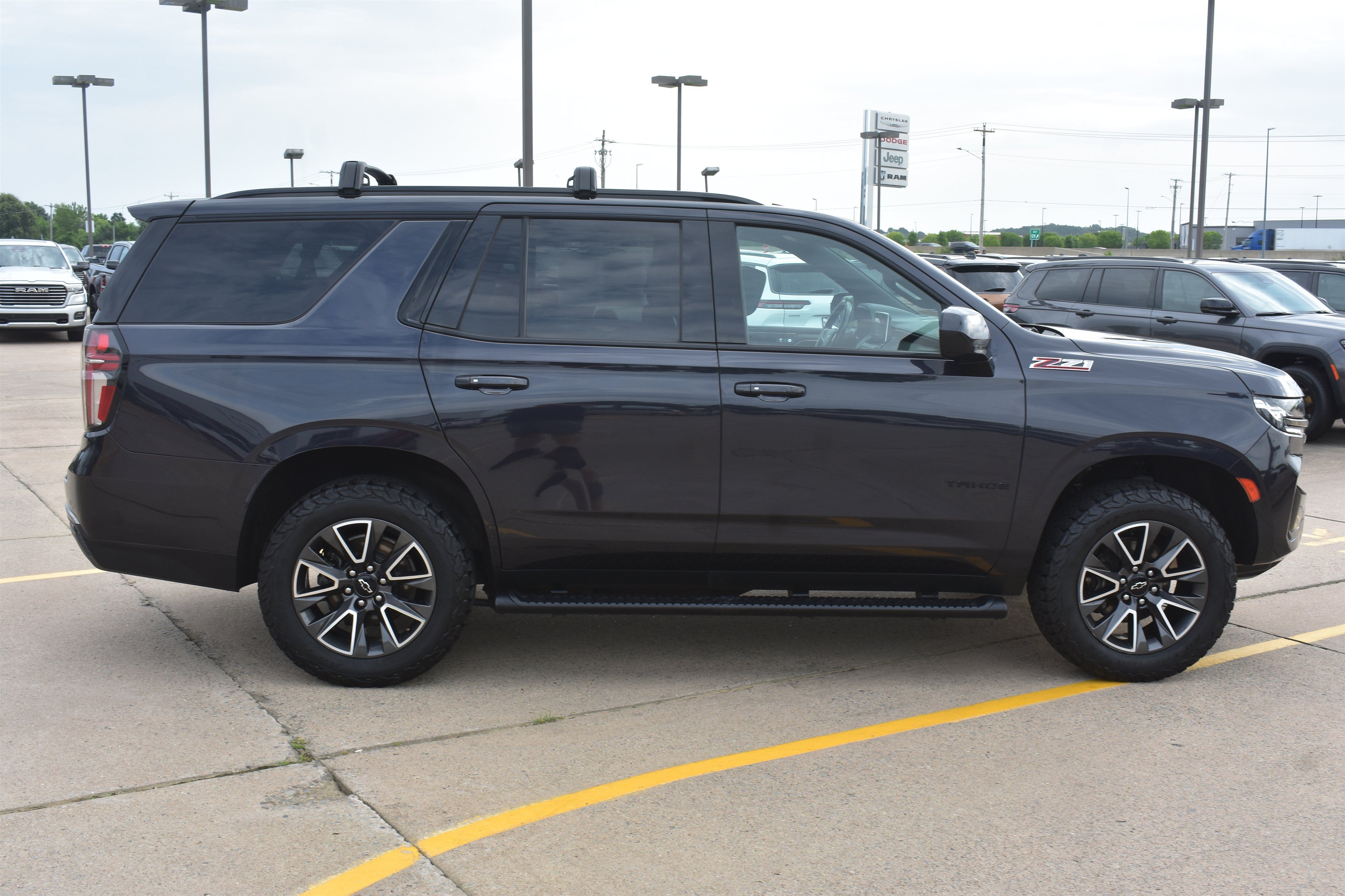 Used 2022 Dark Ash Metallic Chevrolet Z71 image 4