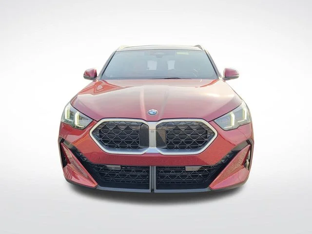 Used 2025 Red BMW xDrive28i image 7