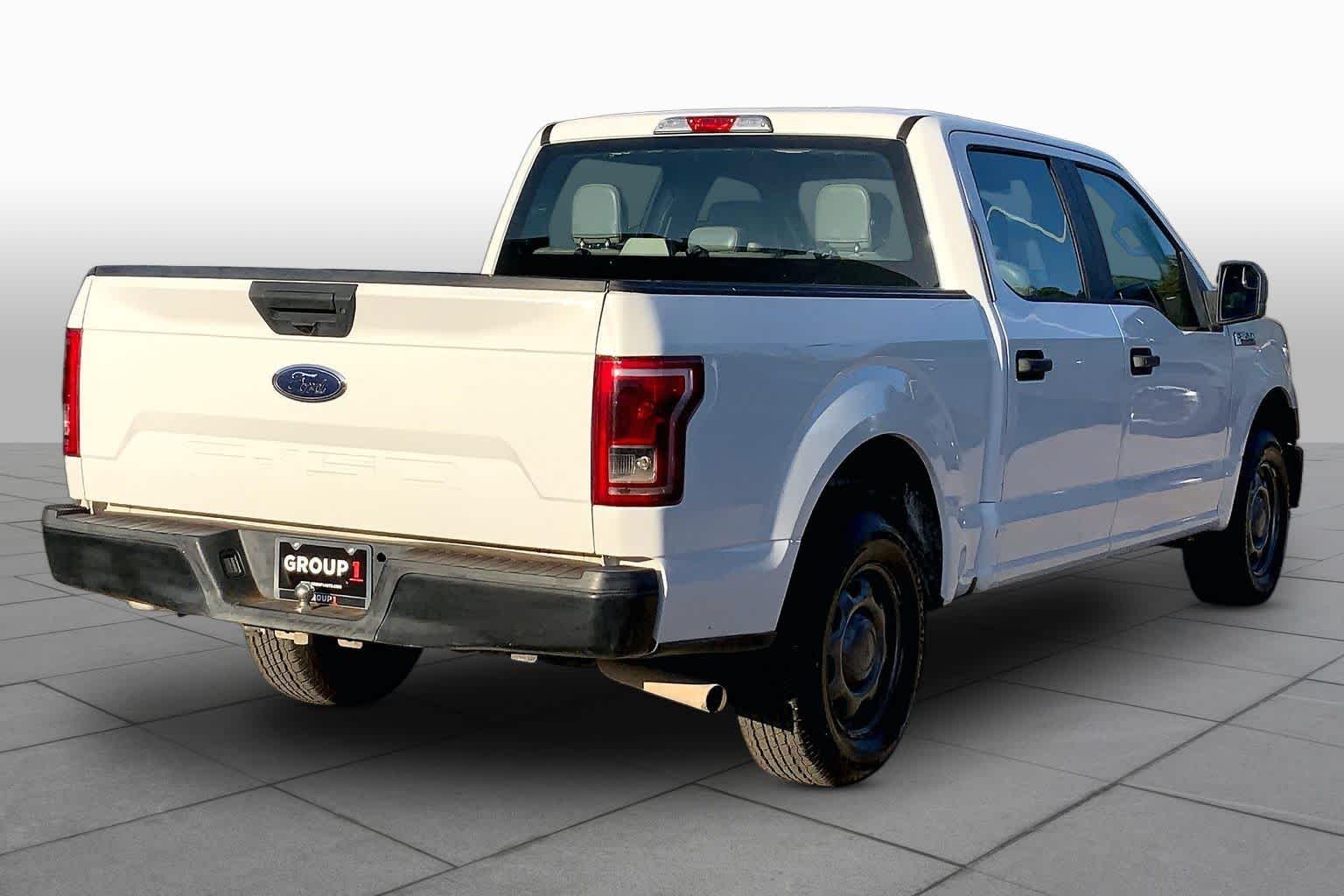 Used 2017 Oxford White Ford XL image 12
