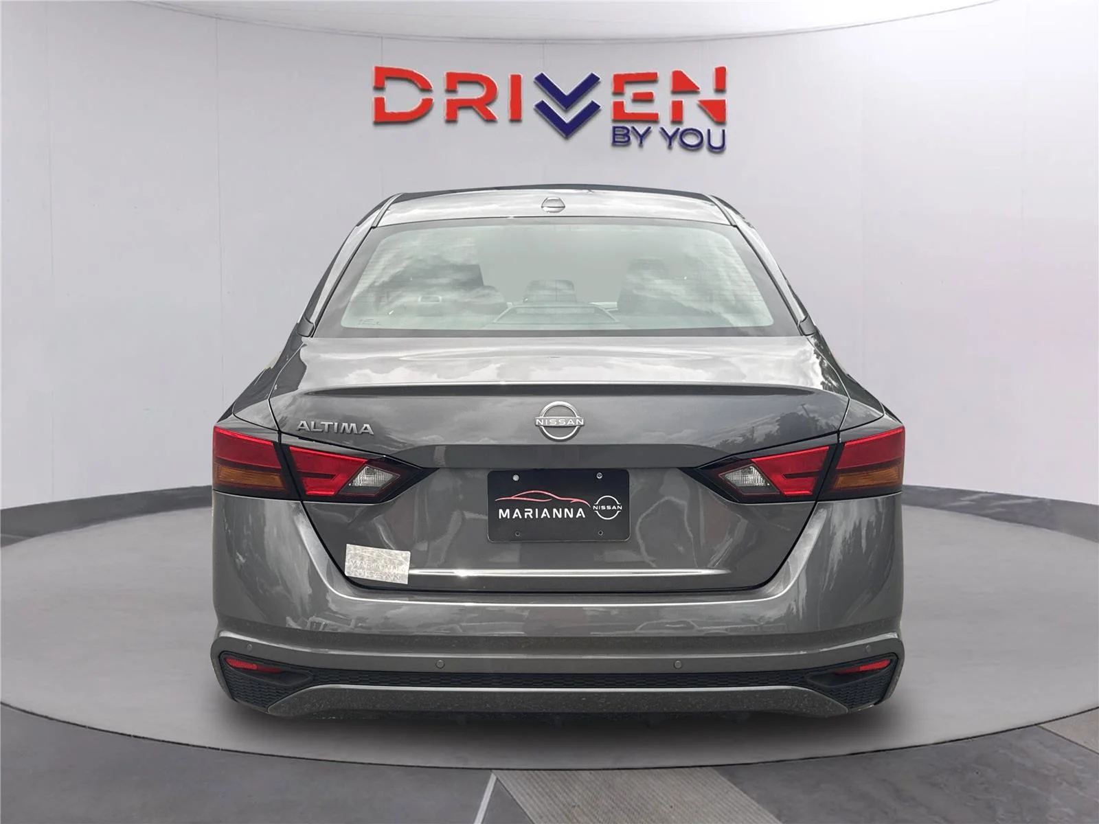 Used 2025 Gun Metallic Nissan SV image 5