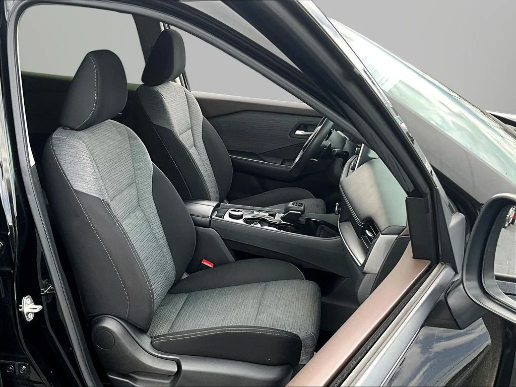 Used 2023 Black Nissan SV image 28