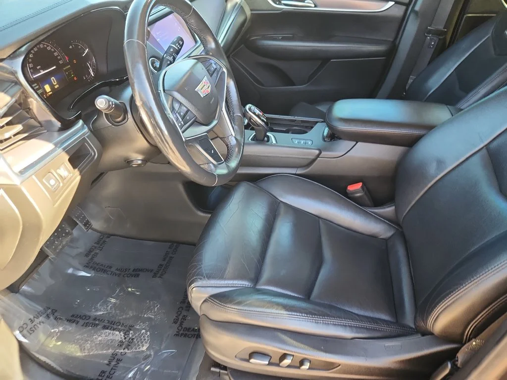 Used 2018 Gray Cadillac Luxury image 7