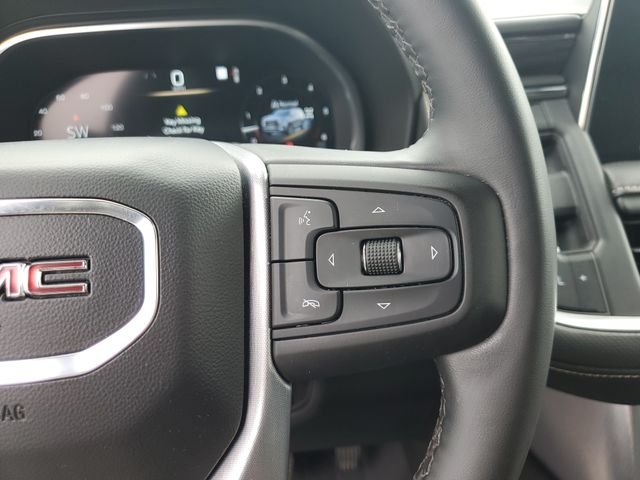 Used 2023 White GMC SLT image 27