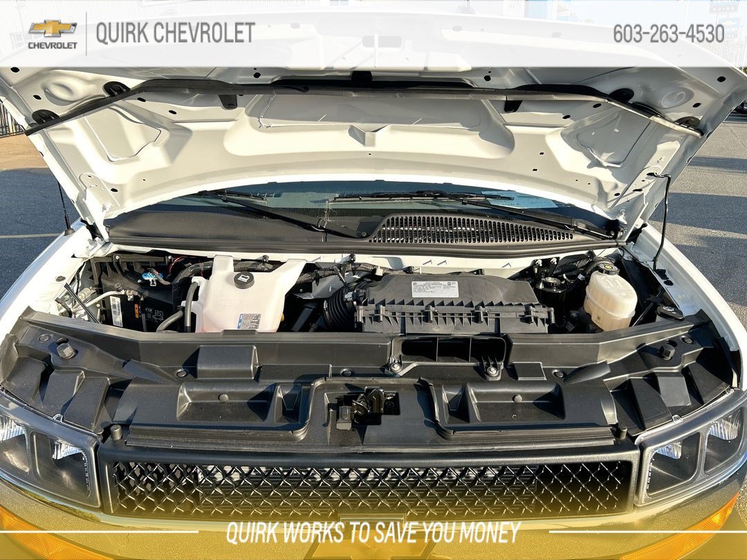 2025 Chevrolet Express Cargo Work Van - Photo 11